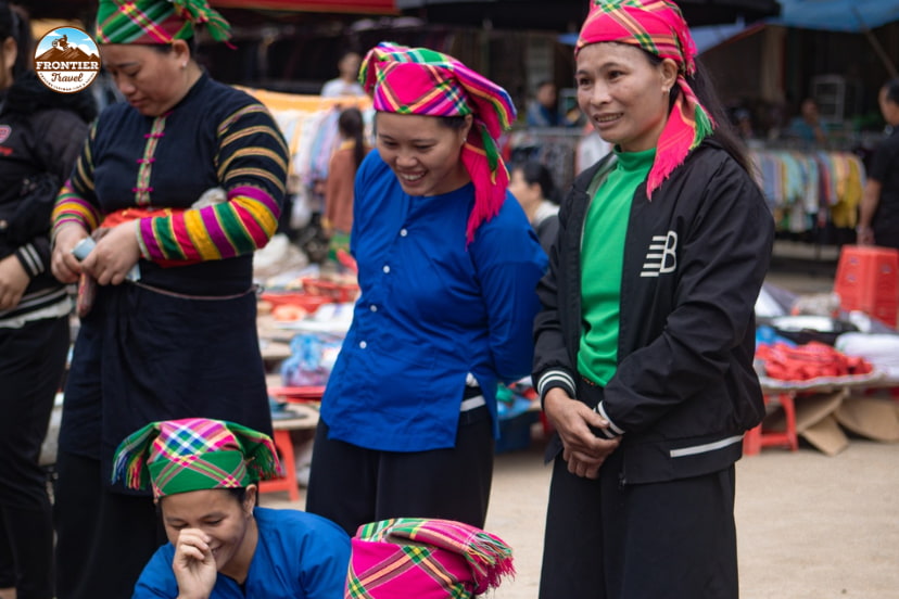 The Bac Ha market in Lao Cai reflects the cultural life of the mountainous region of northern Vietnam.